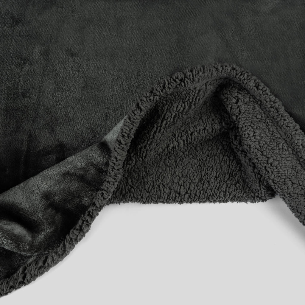 The Accent - A Waterproof Blanket to Keep Your Sheets and Sofas Dry