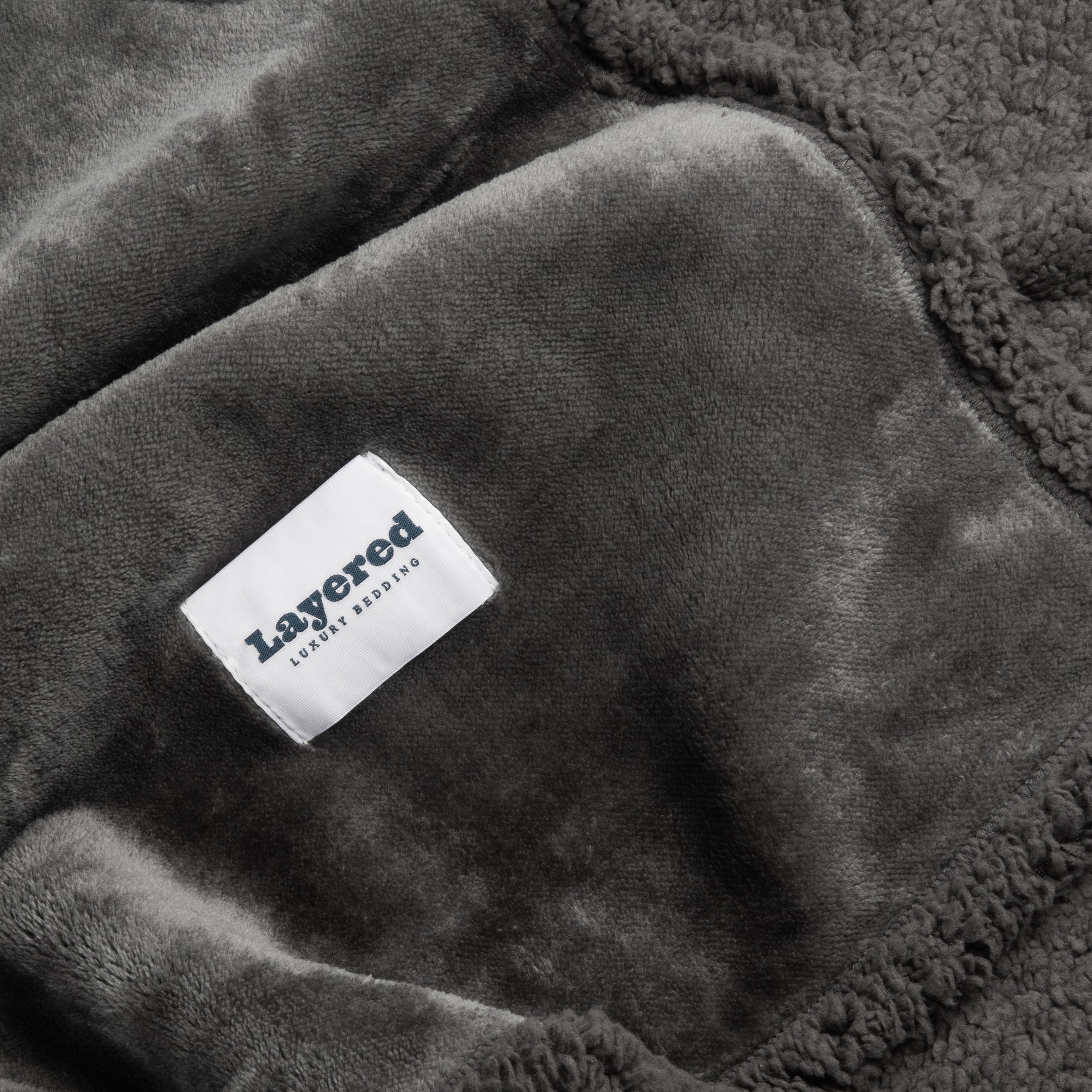 The Accent - A Waterproof Blanket to Keep Your Sheets and Sofas Dry